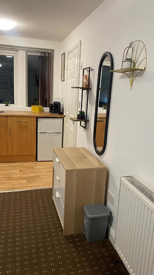 Bv Homely Studio Fourteen At Deighton Huddersfield Buitenkant foto
